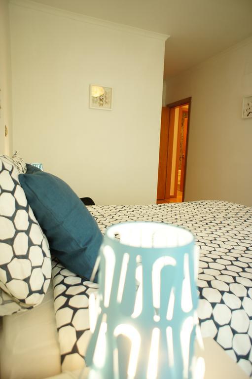 Modern Apartment Near The Bridge Lisbon Luaran gambar